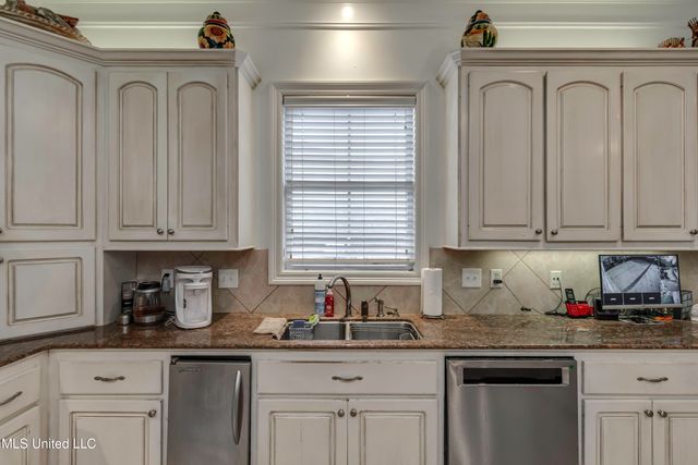 401 Kingsbridge Road, Madison, MS 39110