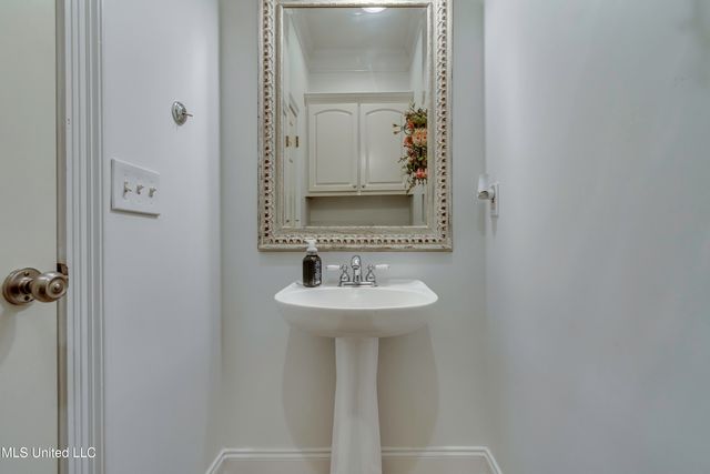 401 Kingsbridge Road, Madison, MS 39110