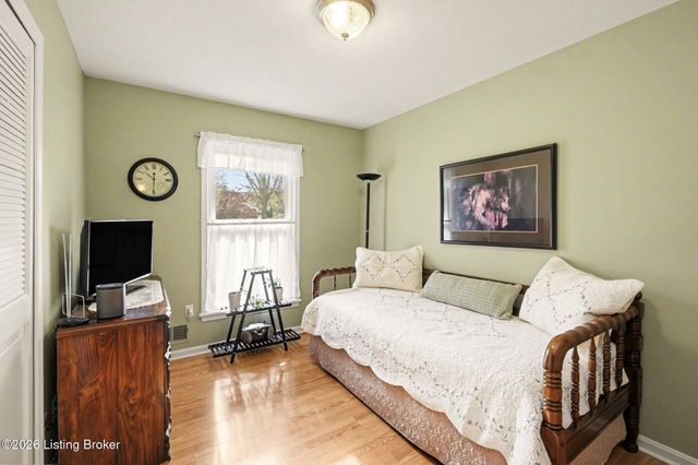 11810 Poplarwood Dr, Louisville, KY 40272