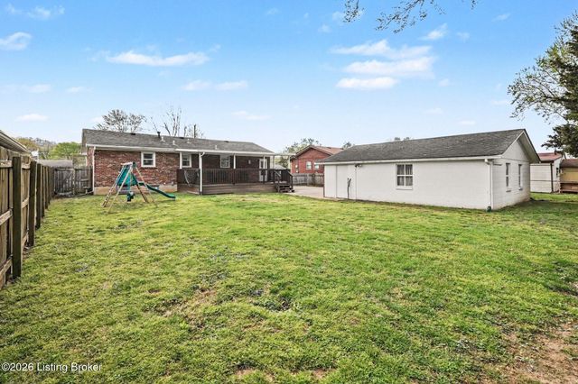 11810 Poplarwood Dr, Louisville, KY 40272