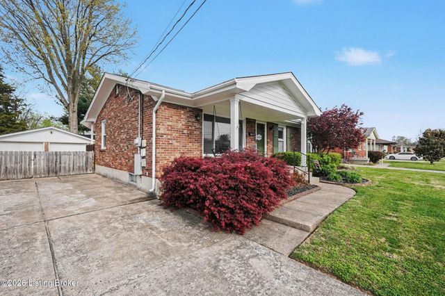 11810 Poplarwood Dr, Louisville, KY 40272