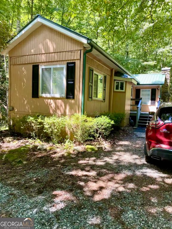 1554 Creek Road, Hiawassee, GA 30546