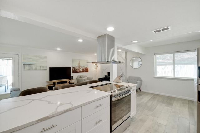 742 Austrian Road, Grand Prairie, TX 75050