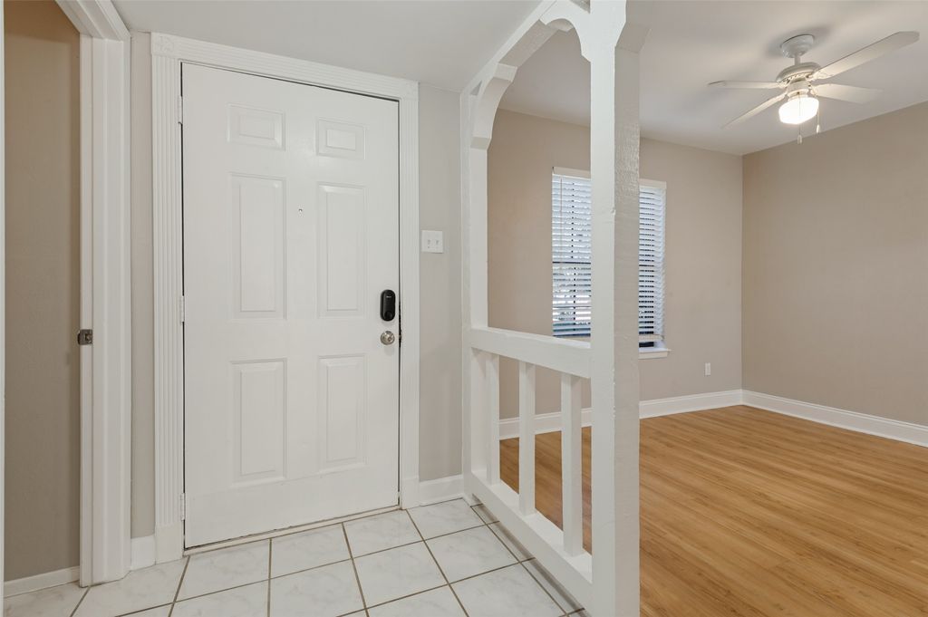 1991 Shorewood Drive, Grapevine, TX 76051 — photo 3