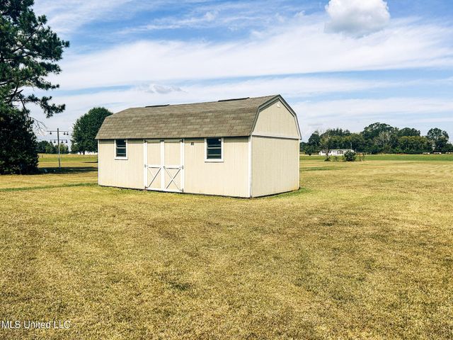 121 Old Progress Road, Moselle, MS 39459