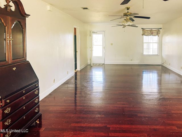 121 Old Progress Road, Moselle, MS 39459