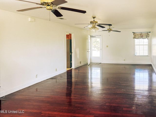 121 Old Progress Road, Moselle, MS 39459