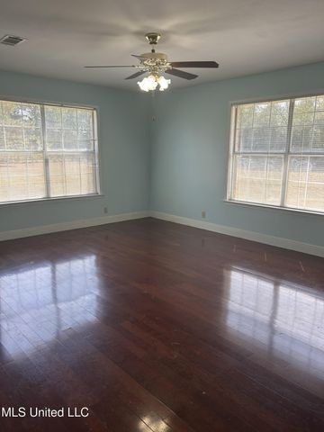 121 Old Progress Road, Moselle, MS 39459