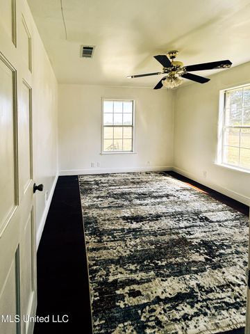 121 Old Progress Road, Moselle, MS 39459