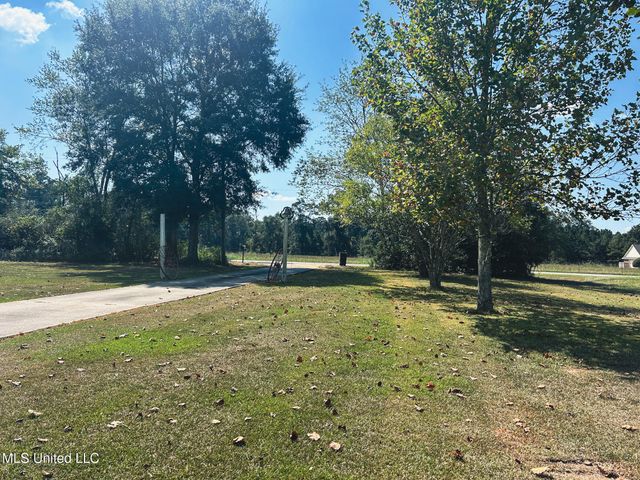 121 Old Progress Road, Moselle, MS 39459