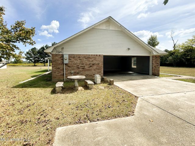 121 Old Progress Road, Moselle, MS 39459