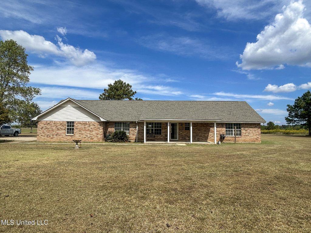 121 Old Progress Road, Moselle, MS 39459