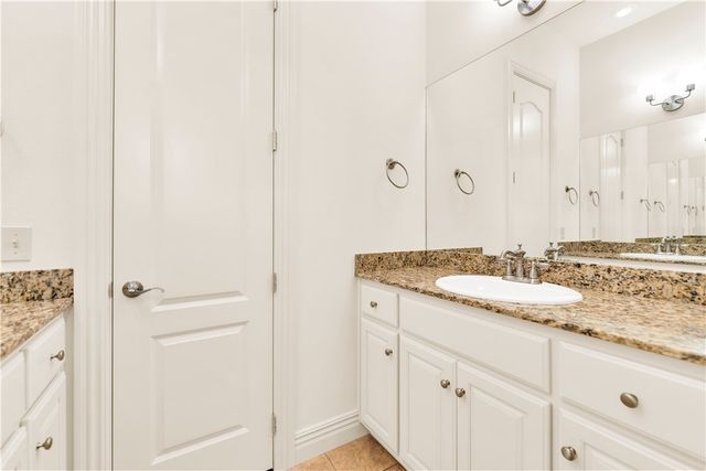 5104 S Sloan Circle, Rogers, AR 72758