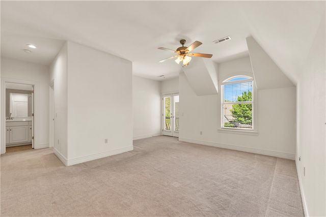 5104 S Sloan Circle, Rogers, AR 72758