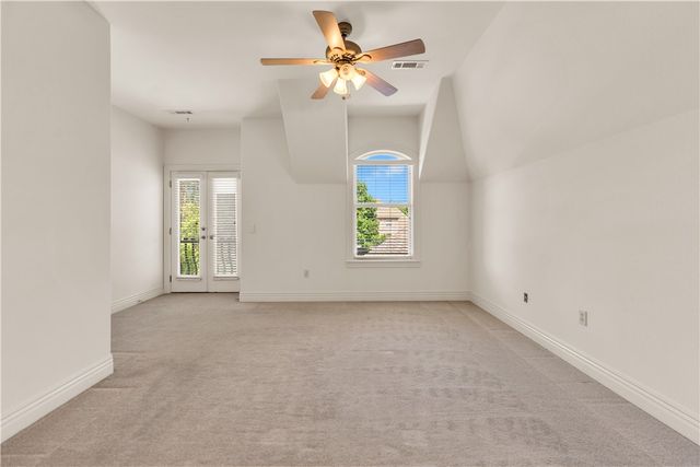 5104 S Sloan Circle, Rogers, AR 72758