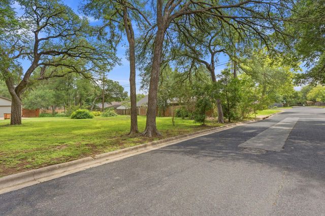 9505 Woodshire DR, Austin, TX 78748