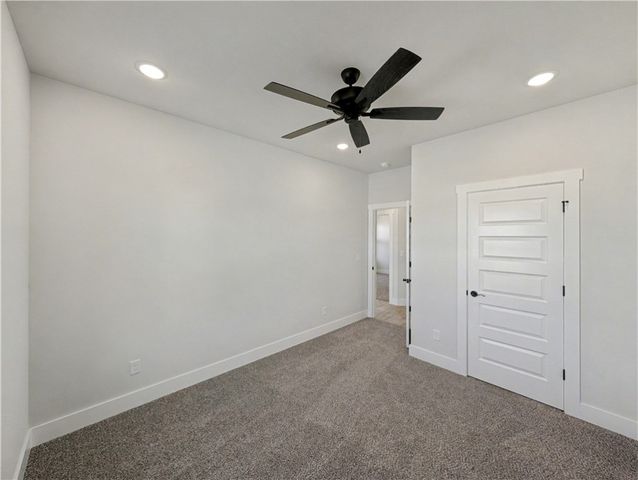 6807 SW Basswood Avenue, Bentonville, AR 72712