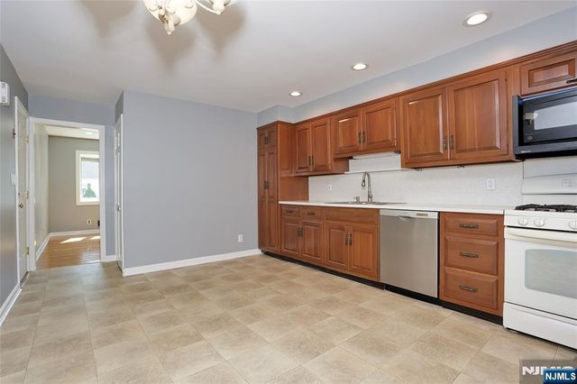 28-19 Warren Road, Fair Lawn, NJ 07410