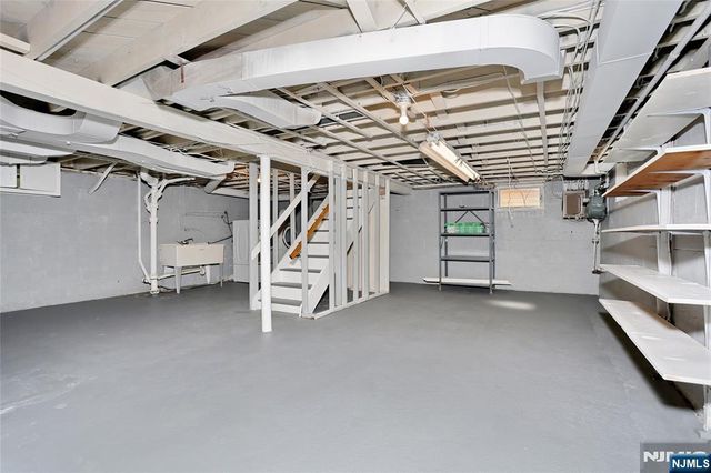 28-19 Warren Road, Fair Lawn, NJ 07410