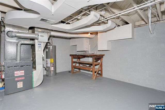 28-19 Warren Road, Fair Lawn, NJ 07410