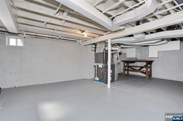 28-19 Warren Road, Fair Lawn, NJ 07410