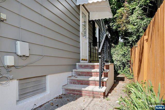 28-19 Warren Road, Fair Lawn, NJ 07410