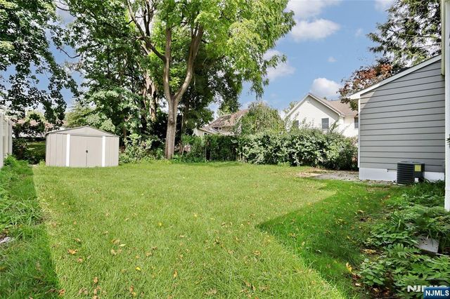 28-19 Warren Road, Fair Lawn, NJ 07410