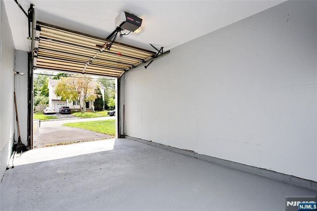 28-19 Warren Road, Fair Lawn, NJ 07410