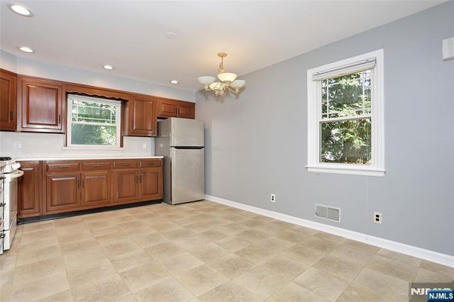 28-19 Warren Road, Fair Lawn, NJ 07410