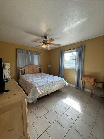 4 NEW NORTH COURT, Beverly Hills, FL 34465