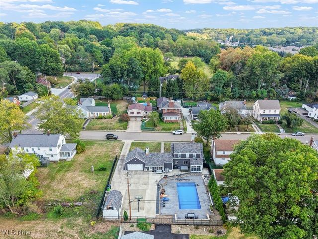 1309 11th Street NE, Massillon, OH 44646