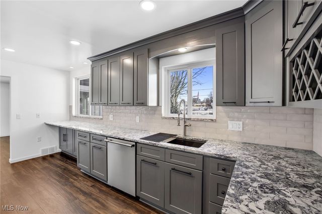 1309 11th Street NE, Massillon, OH 44646