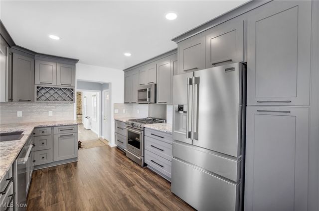 1309 11th Street NE, Massillon, OH 44646