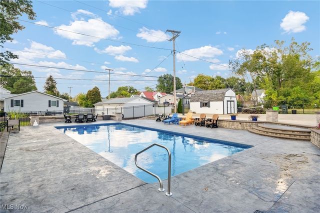 1309 11th Street NE, Massillon, OH 44646