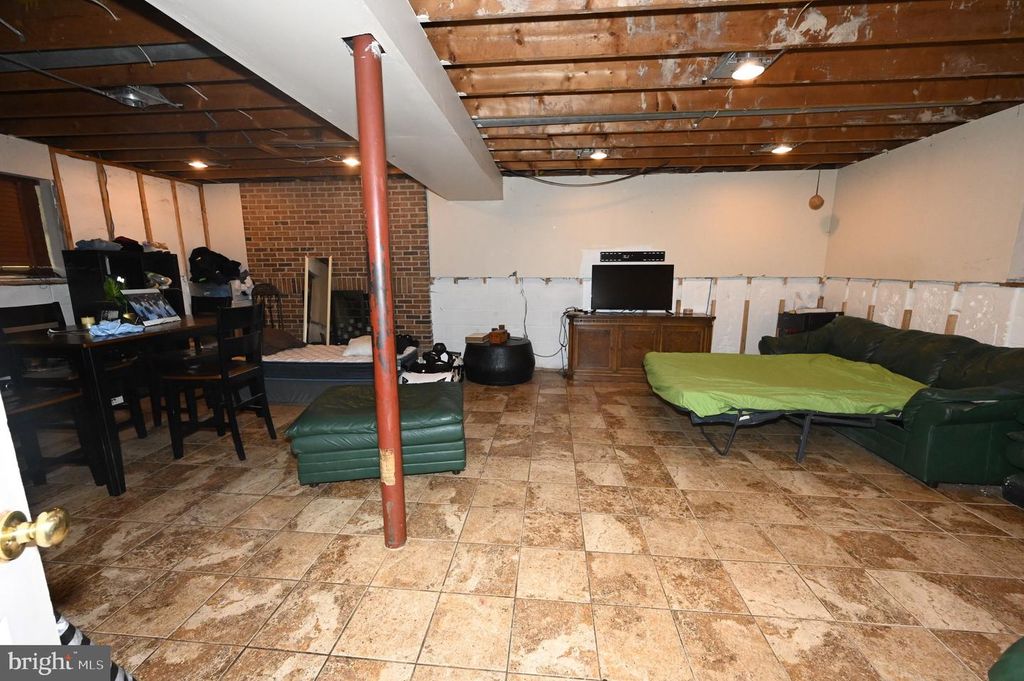 Image 27 of property listing at 1416 2ND ST, Lanham, MD 20706