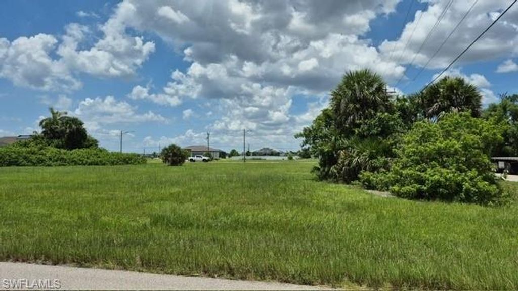 4001 NW 37th ST, CAPE CORAL, FL 33993 — photo 2