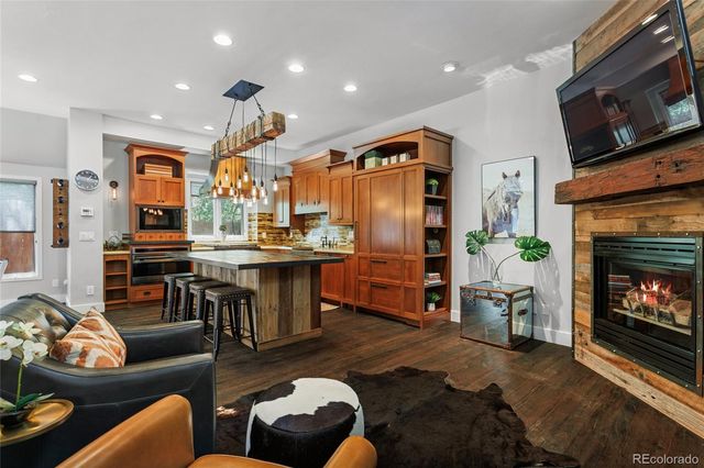 245 Jackson Street, Denver, CO 80206