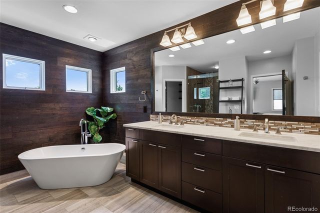 245 Jackson Street, Denver, CO 80206