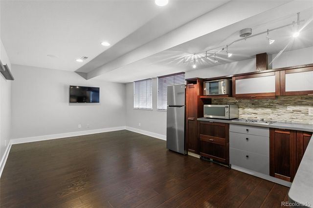 245 Jackson Street, Denver, CO 80206
