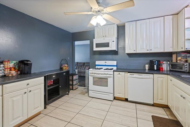 1246 Thomas Street, Homewood, IL 60430