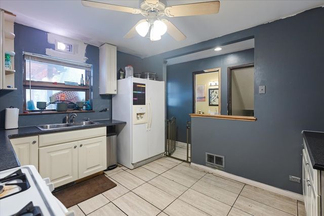 1246 Thomas Street, Homewood, IL 60430