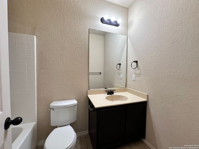 502 CREEKSIDE CIR, New Braunfels, TX 78130