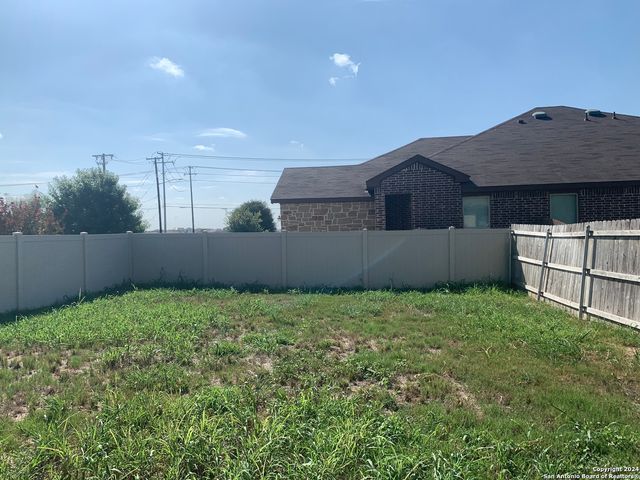 502 CREEKSIDE CIR, New Braunfels, TX 78130
