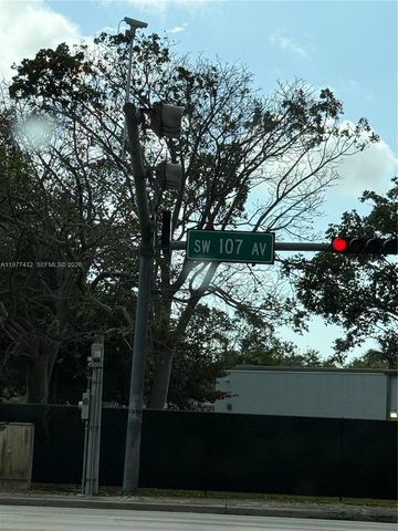 10794 N Kendall Dr B2, Miami, FL 33176