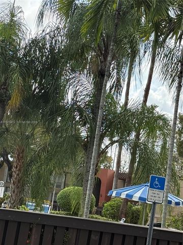 10794 N Kendall Dr B2, Miami, FL 33176