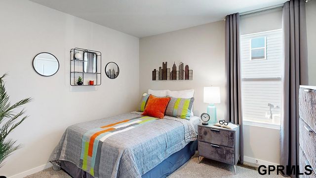 17606 Virginia Street, Omaha, NE 68136