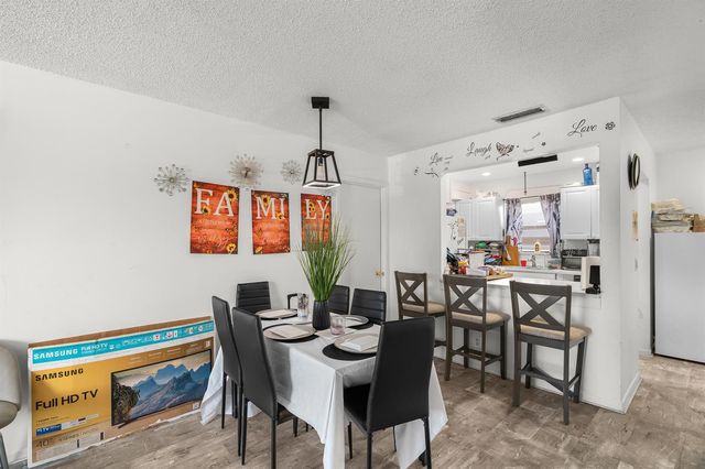 2291 Linton Ridge Circle B4, Delray Beach, FL 33444