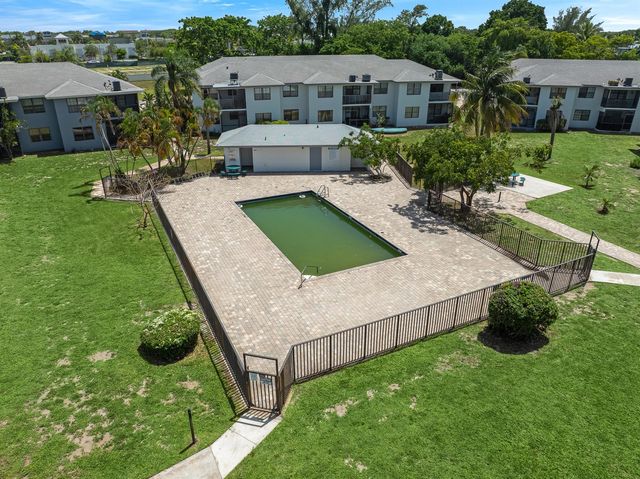 2291 Linton Ridge Circle B4, Delray Beach, FL 33444
