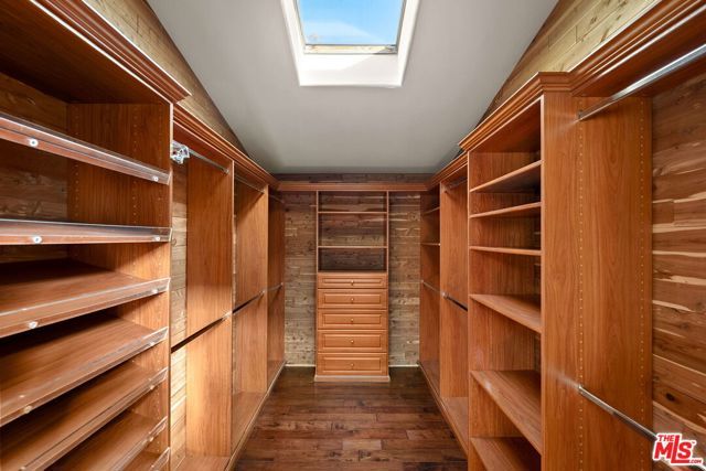 3701 Kanan Road, Agoura Hills, CA 91301