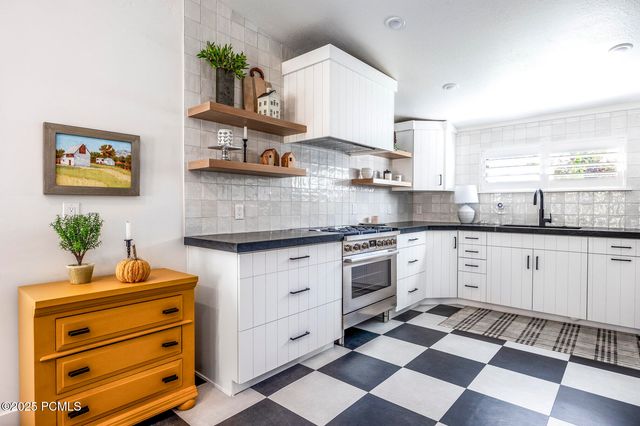 670 W 200 North, Midway, UT 84049